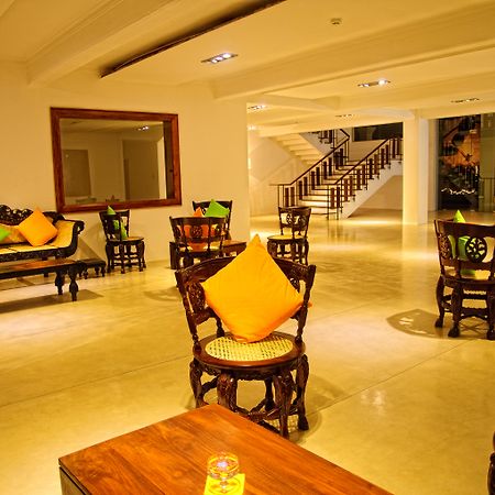 Rajarata Hotel Анурадхапура Екстер'єр фото